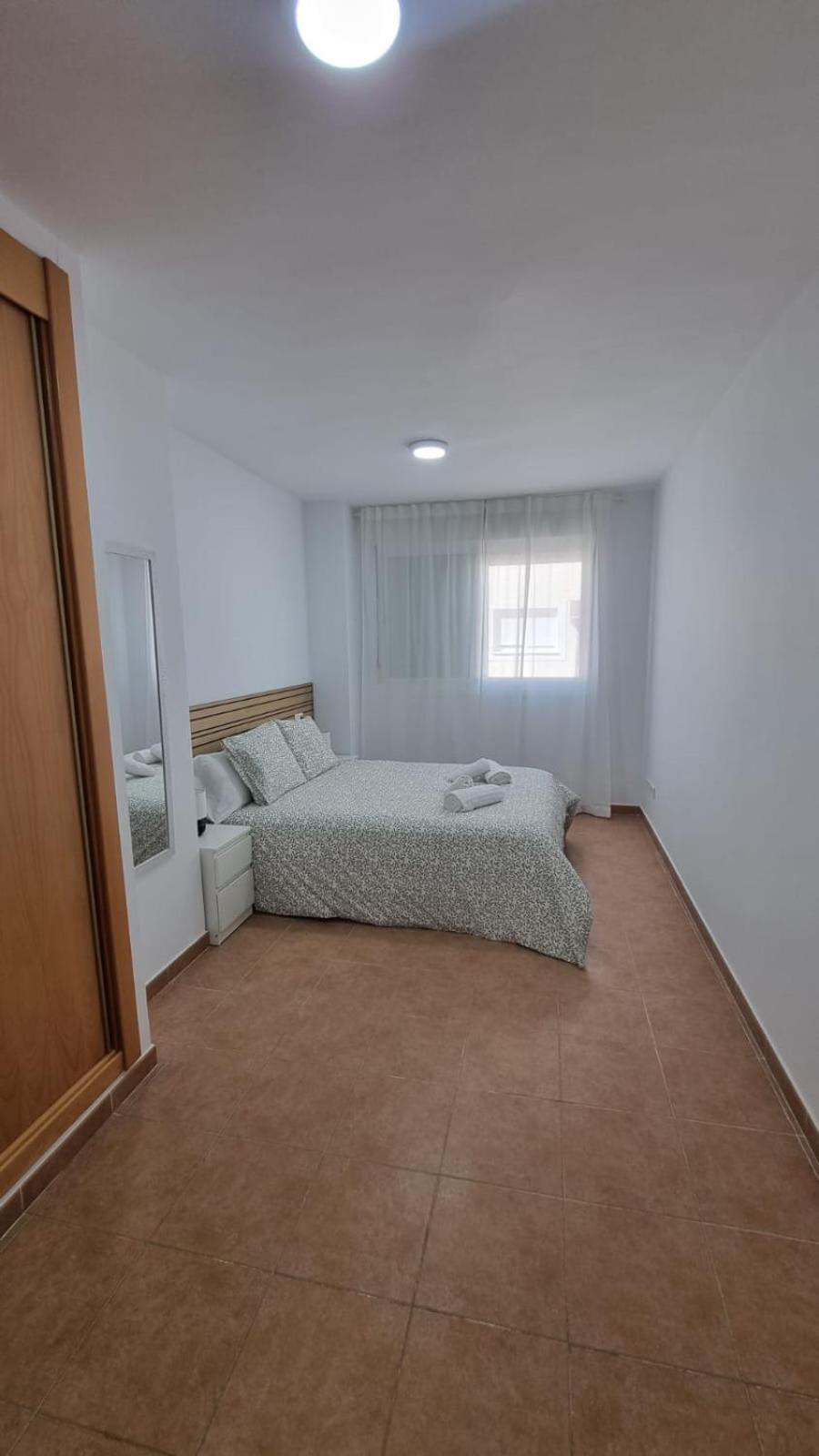 Moderno Apartamento 3 Dormitorios, Garaje Y Piscina La Algaba Zewnętrze zdjęcie