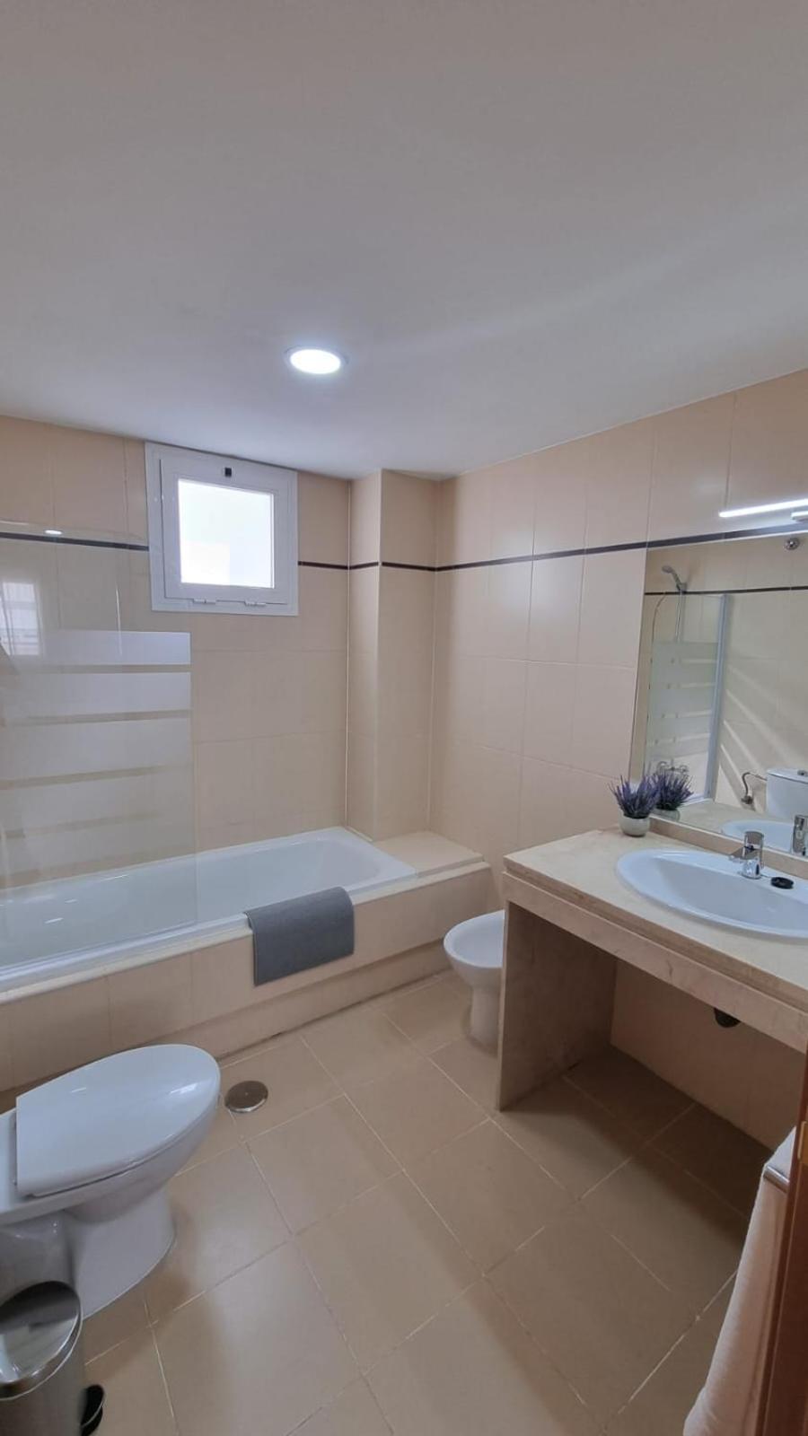 Moderno Apartamento 3 Dormitorios, Garaje Y Piscina La Algaba Zewnętrze zdjęcie