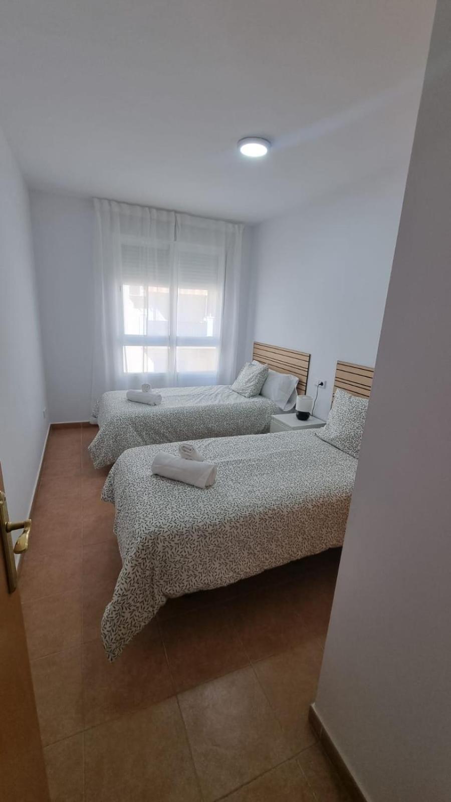 Moderno Apartamento 3 Dormitorios, Garaje Y Piscina La Algaba Zewnętrze zdjęcie